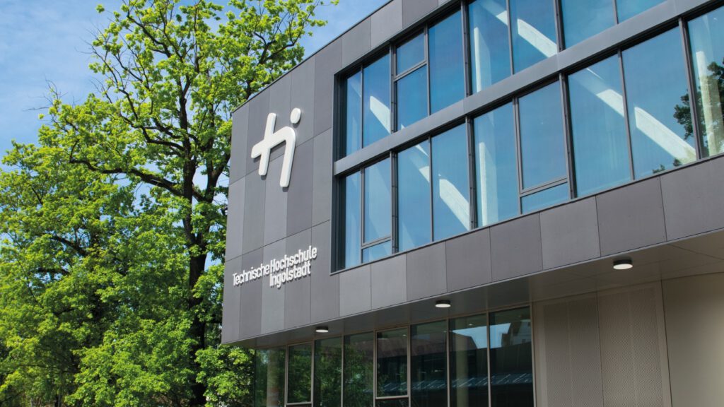 Technische Hochschule Ingolstadt Frontansicht
